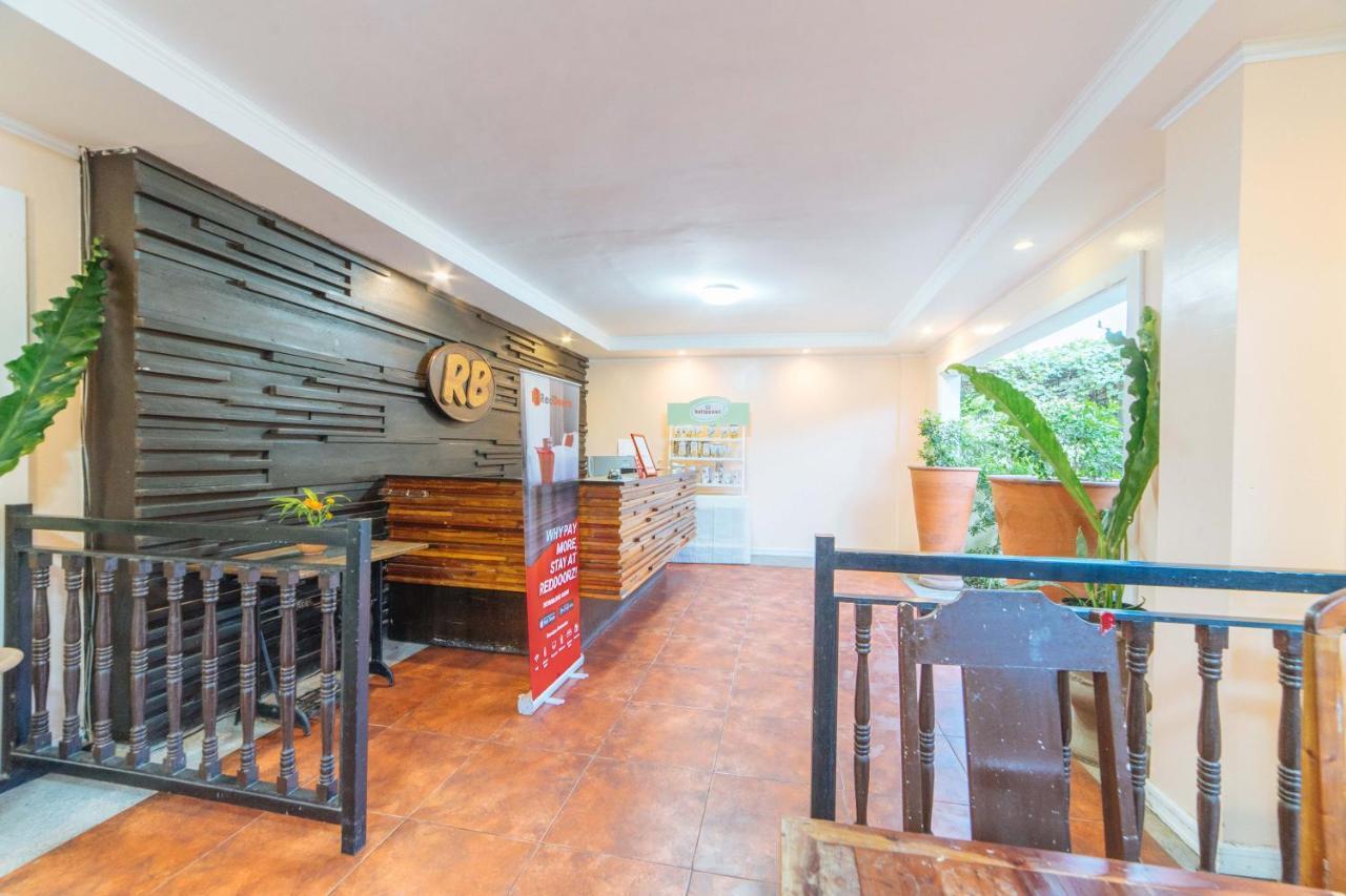 Hotel Reddoorz @ N Roldan Street Kalibo Exterior foto