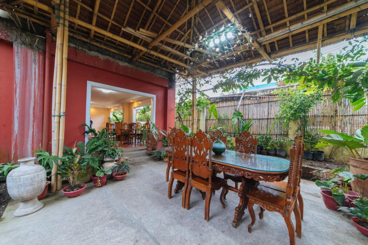 Hotel Reddoorz @ N Roldan Street Kalibo Exterior foto