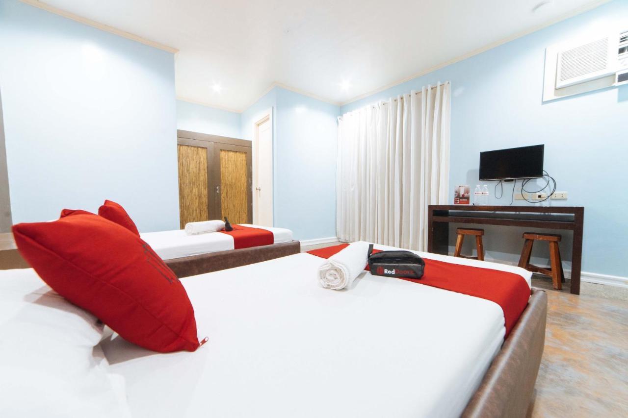 Hotel Reddoorz @ N Roldan Street Kalibo Exterior foto